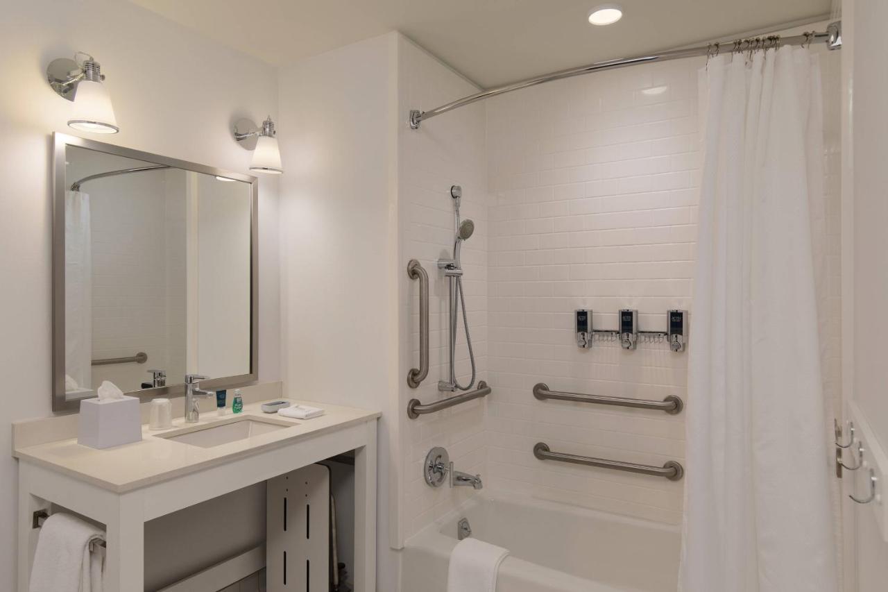 Four Points By Sheraton Seattle Airport South Des Moines Extérieur photo